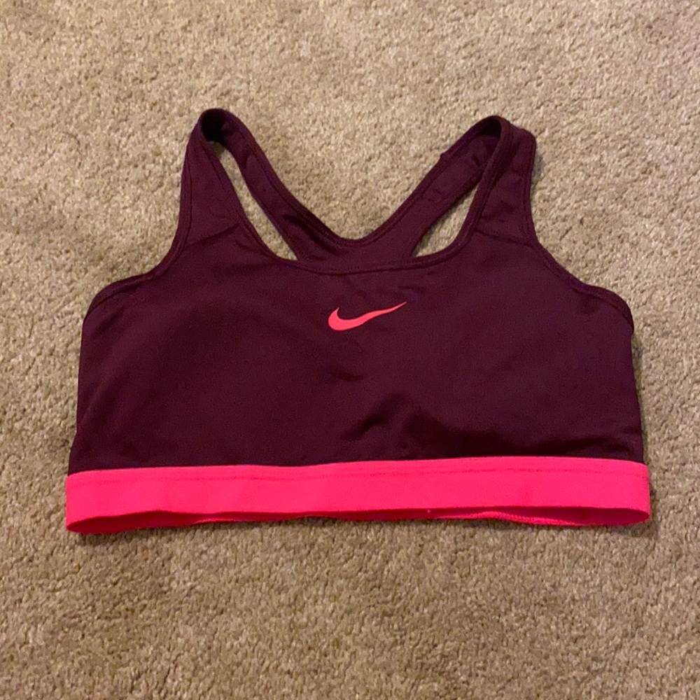 nike dri-fit sports bra